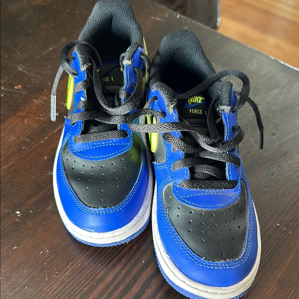 Nike Kids Shoes - Blue and Black